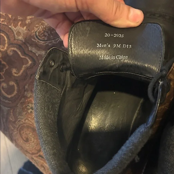 Johnston & Murphy Black Leather Men's Boots - MAKE OFFER!! - Picture 3 of 5